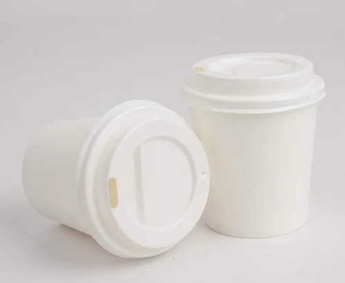 Vista 7 de Golden Apple, Tazas de café desechables de papel blanco de 10 oz. Tazas y tapas Cantidad 50 tazas por paquete. Perfecto para bebidas calientes