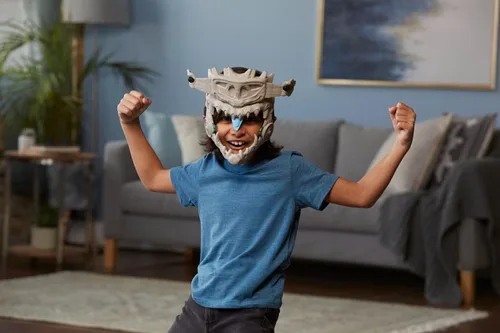 Vista 9 de Marvel Studios' Black Panther: Wakanda Forever Attuma Shark Armor Mask Juguete de juego de rol con función de expansión Hammerhead