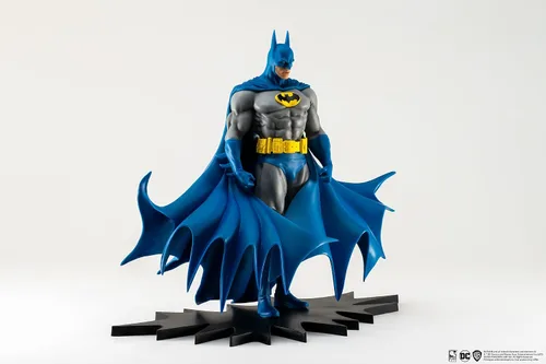 Vista 2 de DC Heroes: Batman (versión clásica) Vista previa Estatua exclusiva a escala 1:8