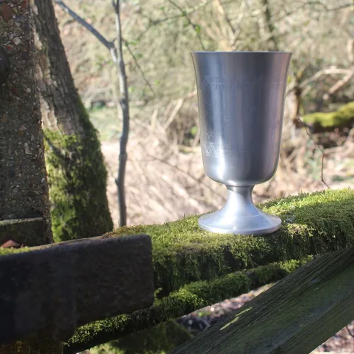 Vista 4 de Copa de cáliz medieval de peltre – 18.6 onzas con acabado antiguo – Copa grande de peltre hecha a mano para vino, comedor, exhibición
