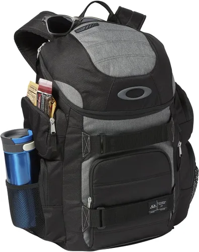 Vista 7 de Oakley, Blackout, 30 L