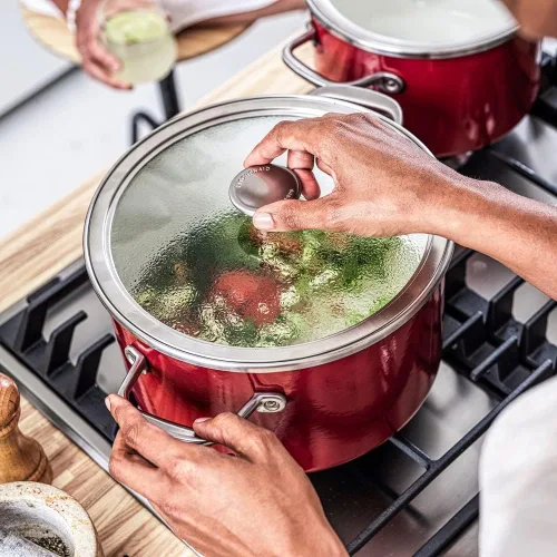 Vista 14 de KitchenAid Steel Core - Juego de utensilios de cocina esmaltados de 10 piezas, color rojo imperio