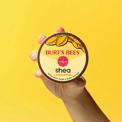 Vista 5 de Burt's Bees Manteca de karité + frutas tropicales indulgente para manos y cuerpo, no grasa, rica en antioxidantes para una piel brillante,