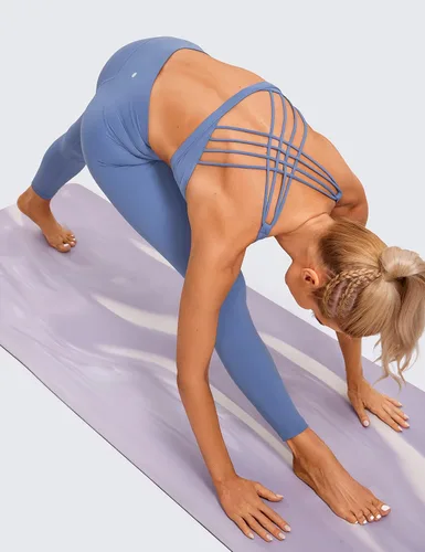 Vista 3 de CRZ YOGA Sujetadores deportivos con tiras para mujer, brasier de yoga con relleno sin varillas, espalda cruzada, sexy, lindo entrenamiento