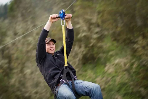 Vista 7 de Kit de tirolesa Chetco Zip Line con arnés y freno elástico