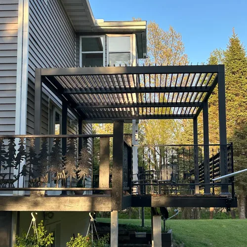 Vista 28 de Pérgola PURPLE LEAF con listones de 8 x 10 pies para exteriores con sistema de drenaje