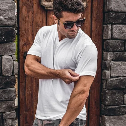 Vista 5 de Fresh Clean Threads V Neck T Shirts for Men - Pre Shrunk Soft Fitted Premium Classic Tee - Men's T-Shirt Cotton Poly Blend