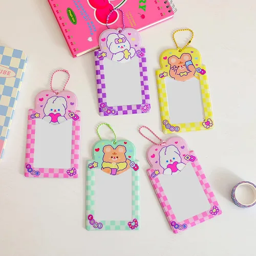 Vista 3 de Paquete de 4 soportes para tarjetas fotográficas de conejo Kpop Y2K, funda para fotos de dibujos animados, tarjeta de crédito, funda protectora