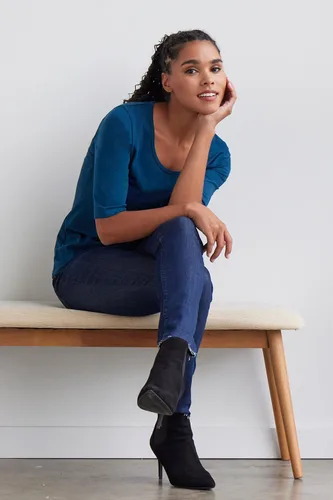 Vista 6 de Fair Indigo Camiseta orgánica de media manga con cuello redondo para mujer
