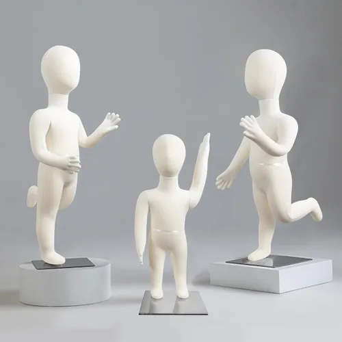 Vista 6 de Maniquí infantil de espuma flexible de cuerpo completo con cabeza extraíble, 1 año de edad, color beige