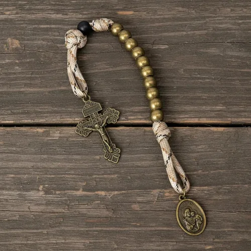Vista 2 de Nazareth Store - Juego de Rosarios de Paracord con Cuentas de Aleación, Collar de Rosario Rugoso y Rosario de Una Década Fuerte y Pesado con Cordón