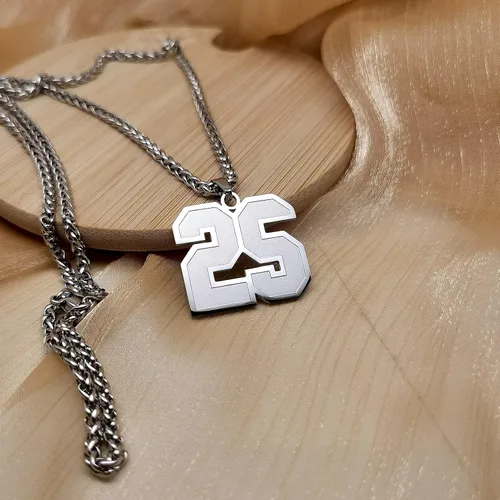 Vista 3 de Collar deportivo número del 1 al 99 para niño y hombre, colgante de número de jersey de la suerte, 0.984in de alto, joyería de acero inoxidable