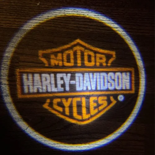 Vista 2 de 2 luces LED para puerta de proyector láser de sombra de motocicleta, luz con logotipo de Harley, ajuste universal V-Twin Cruiser, todos los modelos