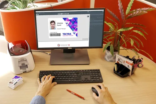 Vista 6 de Impresora de Tarjetas de Plástico Badgy100 con Badge Studio - Software de Diseño de ID para Tarjetas de Identificación Personalizadas, a Prueba