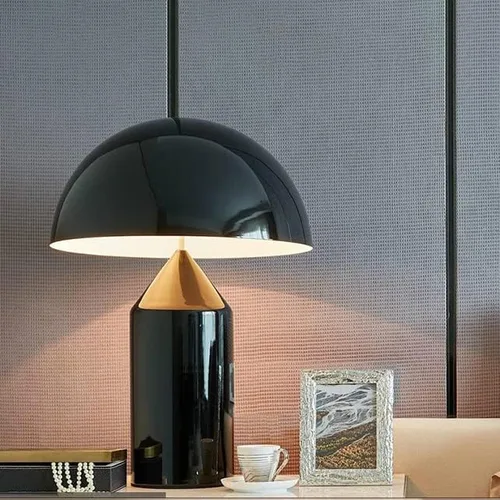 Vista 2 de Lámpara de mesa con enchufe, lámpara de mesa con forma de cúpula de estilo contemporáneo, lámpara de mesa de metal con 3 luces de hongo para Negro