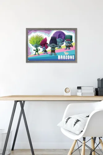 Vista 6 de Trends International Trolls: Band Together - Póster de pared de brozone, 22.4 pulgadas de largo x 14.7 pulgadas, versión enmarcada en madera