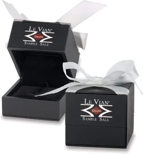 Vista 7 de LeVian Anillo de oro blanco de 14 quilates topacio azul y blanco de 14 quilates diamante de color blanco y chocolate talla 7