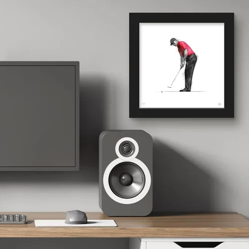 Vista 5 de Gallery Pops Tiger Woods - Arte de pared Putting, versión enmarcada negra, 12 x 12 pulgadas