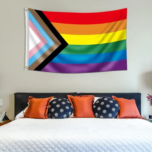 Vista 2 de LOVEON - Bandera del orgullo del progreso arcoíris vibrante de poliéster de 3 x 5 pies - Perfecta para mostrar tu orgullo (1 unidad de 3 x 5 pies)