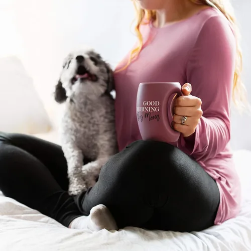 Vista 6 de Good Morning Dog Mom - Taza de café abrazable de cerámica de 16 onzas