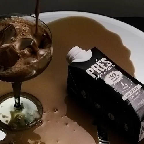 Vista 4 de PRES - Café proteico, original, alto en proteínas, cerveza fría real, 0.71 onzas de proteína, 0.4 oz de azúcar, 100 calorías, aperitivos