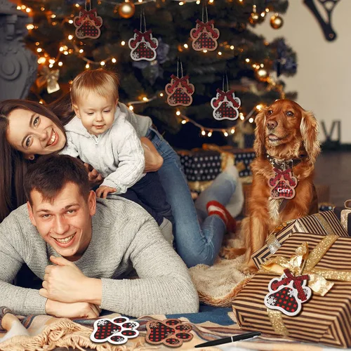Vista 4 de Adornos navideños de madera con forma de pata de perro para árbol de Navidad, decoración colgante de huella de pata de perro con corbatines