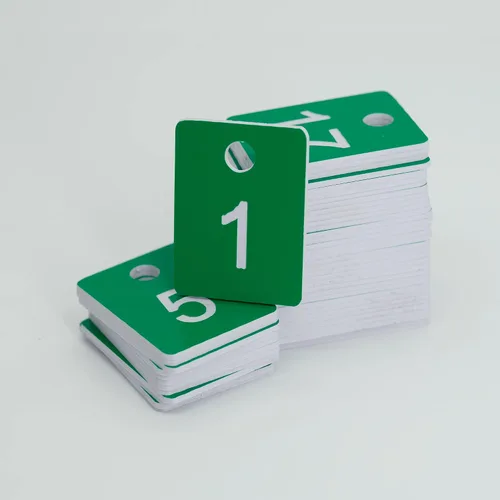 Vista 3 de Etiquetas numéricas de plástico rectangulares StayMax, etiquetas de llave con número, etiquetas de número en disco con agujero (1-50, verde)