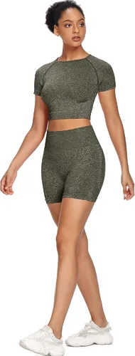 Vista 3 de Sytiz Conjunto de 2 piezas de yoga sin costuras para mujer, pantalones cortos de gimnasio y camiseta corta de manga corta