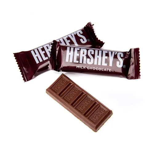 Vista 5 de Barra de caramelo de chocolate con leche HERSHEY'S tamaño para refrigerio, paquete a granel de 5 libras