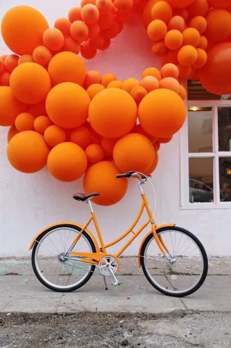 Vista 3 de Globos naranjas para fiesta, 5 pulgadas, 50 globos de Halloween de color naranja