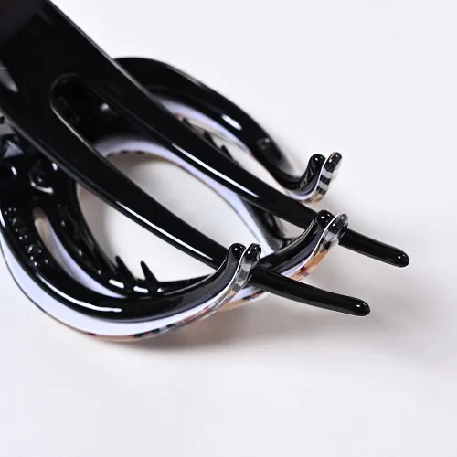 Vista 4 de 2 pinzas para el cabello con forma de corazón para cola de caballo, pasadores elegantes para mujeres, accesorios para el cabello rizado (celosía)