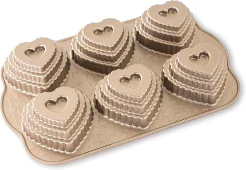 Vista 3 de Nordic Ware Elegant Heart Bundt, 10 tazas, caramelo