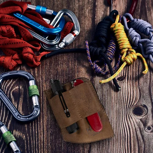 Vista 7 de Hide & Drink, Billetera de bolsillo EDC, organizador de efectivo curvado, soporte para tarjetas frontal delgado, clip para dinero, cuero de grano