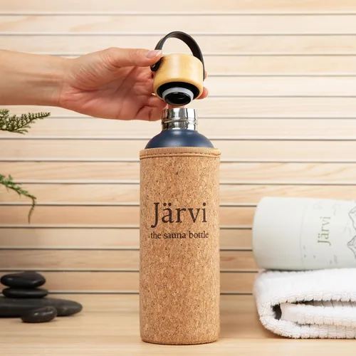 Vista 7 de Jarvi La Botella de Sauna - 18 oz / 550 ml Agua Fría como el Hielo y Fresca al Tacto incluso en Saunas Calientes - Capa Exterior de Corcho Natural x