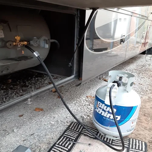 Vista 8 de Adaptador en T de latón de gas propano RV con 4 puertos