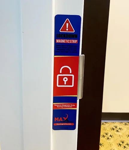 Vista 3 de Paquete de 10 tiras magnéticas de bloqueo azul para marcos de puertas, dispositivos de seguridad magnéticos de alta densidad para escuela y oficina