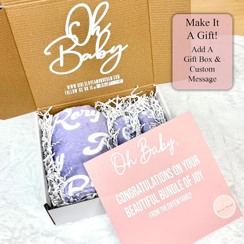 Vista 5 de Girls Love A Monogram Se envía al día siguiente- Mantas personalizadas azules para bebé niño con nombre - Impreso en Estados Unidos - Manta