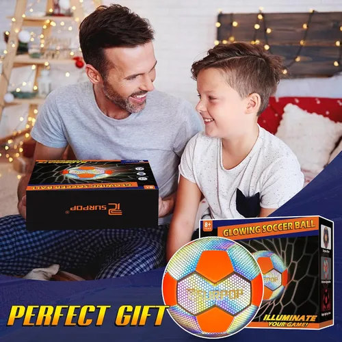 Vista 7 de Balón de fútbol que brilla en la oscuridad con luces LED, pelota de fútbol iluminada para juegos nocturnos, tamaño 5 regalo para niños y adultos