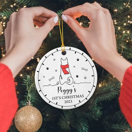 Vista 2 de Adorno personalizado de primera Navidad para perro, adorno de cerámica para la primera Navidad del cachorro, decoración de árbol de Navidad, adorno