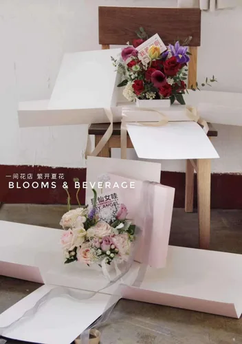 Vista 5 de Caja de regalo de flores sorpresa de explosión de 10 x 10 x 14 pulgadas, para propuesta de matrimonio, fiesta de cumpleaños, Navidad, día de la Rosa