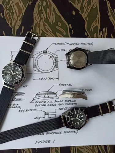 Vista 7 de MQ QM - Reloj de pulsera de buceo para hombre acero inoxidable pelotón de Vietnam de las fuerzas especiales de EE UU UDT militares hombres 300 M