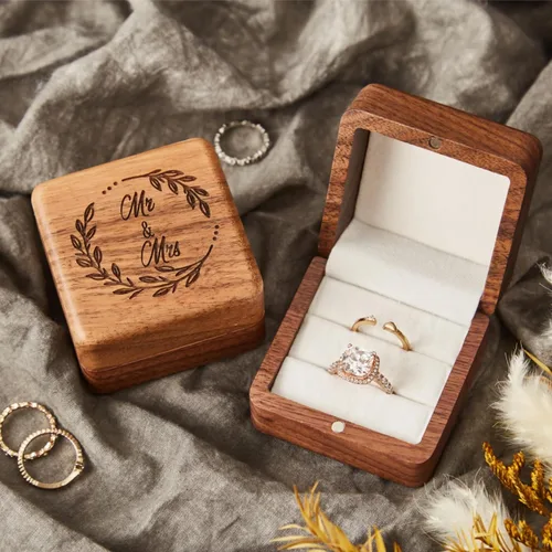 Vista 3 de Roycraft Caja para anillos con 2 ranuras, forro blanco para propuesta, boda, ceremonia, día de compromiso