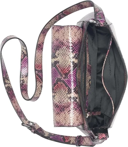 Vista 4 de Calvin Klein Charlie Flap Crossbody