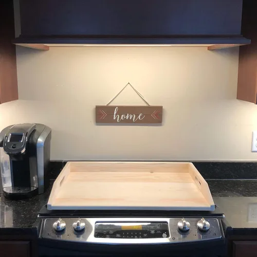 Vista 2 de Bandeja de servir de madera hecha a mano, la cubierta superior de la estufa funciona como TV, cama o bandeja de alimentos, tabla de servir de madera