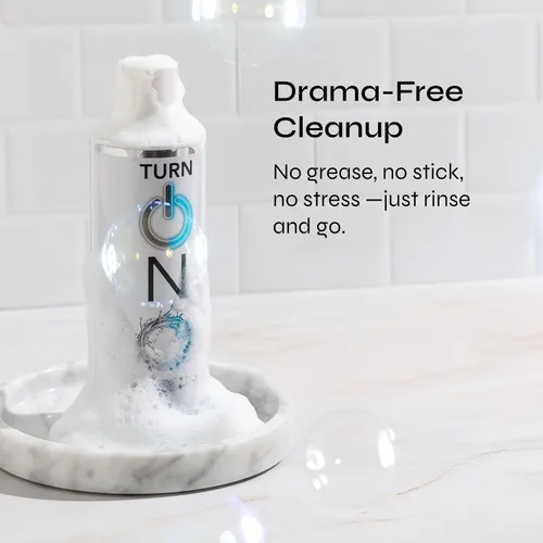 Vista 4 de Turn On lubricante personal híbrido Mezcla de agua y silicona para un deslizamiento ultra suave, duradero, no pegajoso y fácil de limpiar
