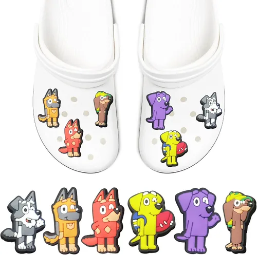 Vista 2 de ShoesCharms Dijes Bluey Croc de 6 piezas para zapatos Crocs de PVC para zapatos accesorios lindos para decoraciones para sandalias Croc pulseras