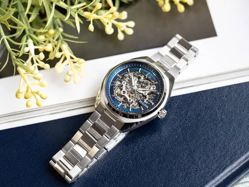Vista 4 de Bulova Surveyor Automatic 96A292 Reloj Hombre, Plata, plateado, Contemporáneo