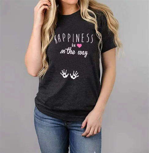 Vista 4 de Camiseta de embarazo para mujer, divertida, linda, gráfica, de manga corta, con estampado de letras de la felicidad está en camino