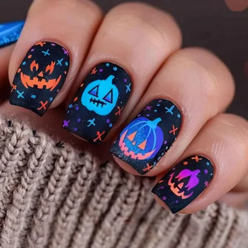 Vista 19 de Uñas postizas a presión para Halloween, cuadradas, cortas, con diseños de bosque lunar, uñas postizas con pegamento oscuro brillante en las uñas