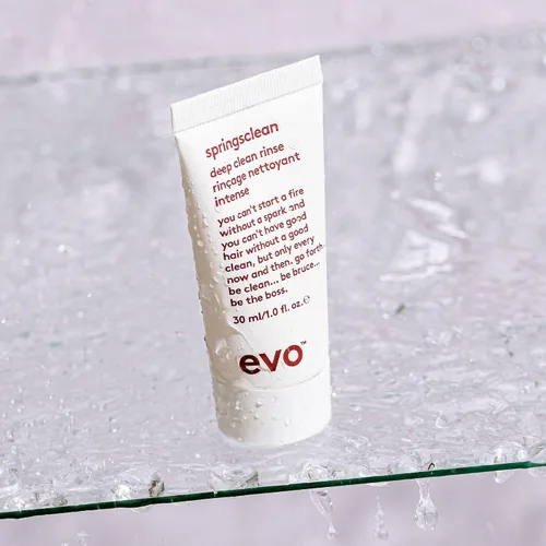 Vista 4 de EVO Champú Springsclean – Limpieza profunda e hidratante suave – Para cabello natural brillante, suave rizado y ondulado